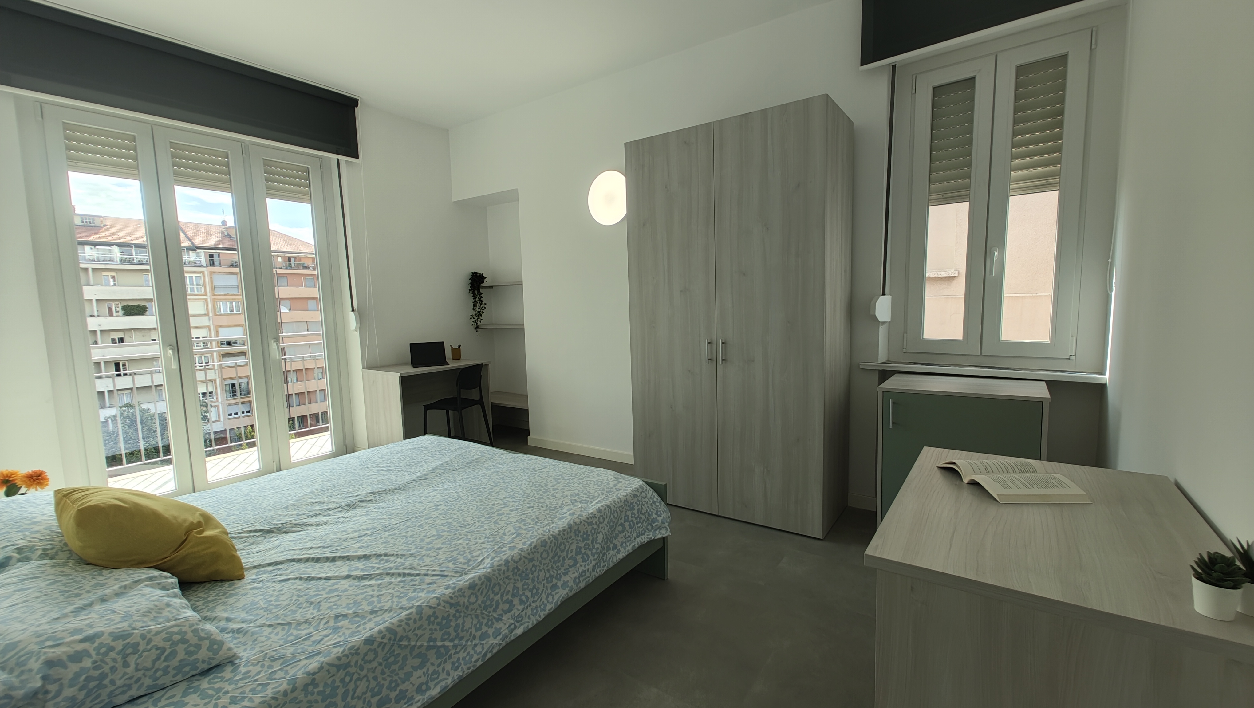 72B - Erasroom