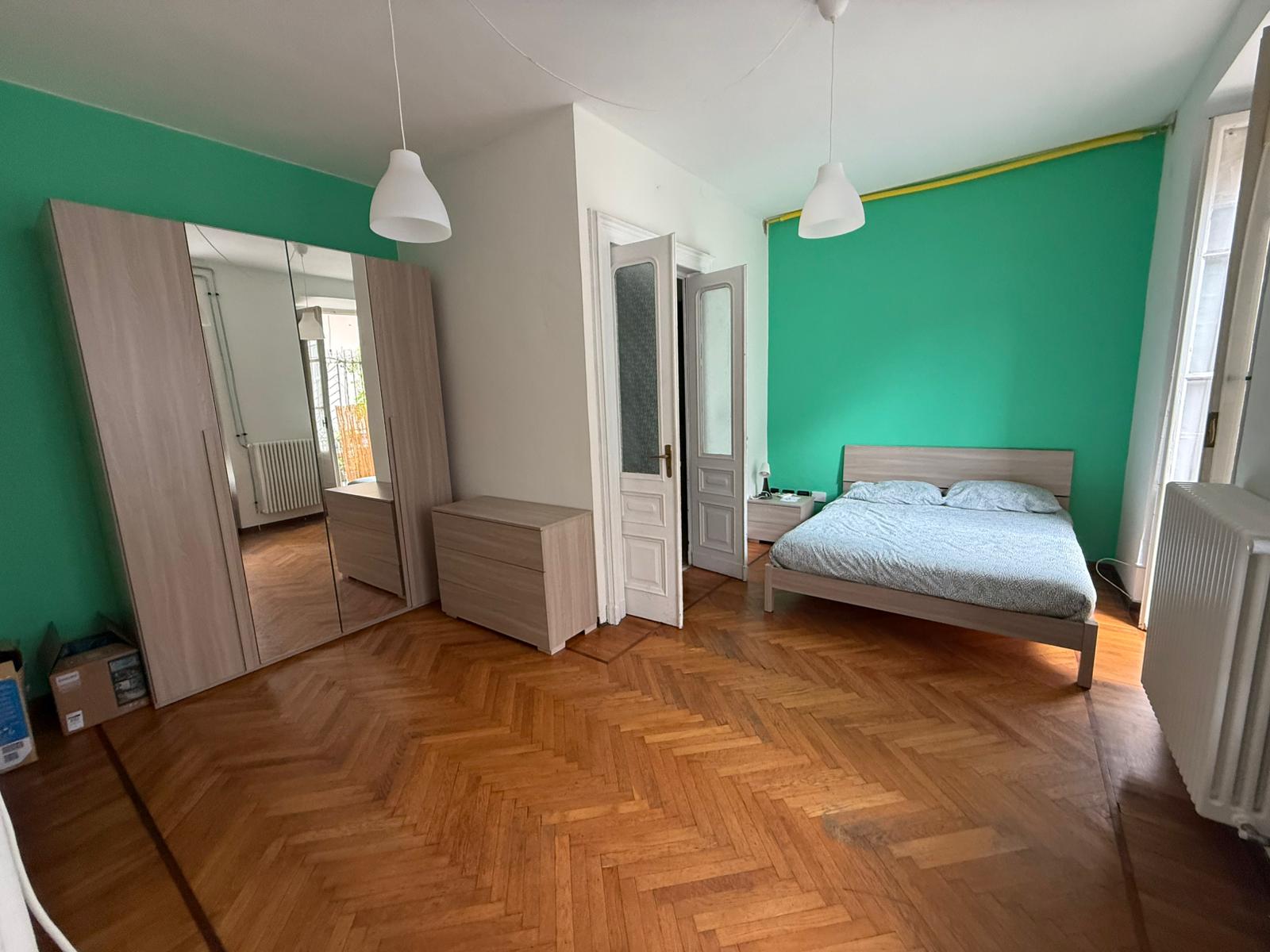 Emanuele 1 - The Suite - Erasroom