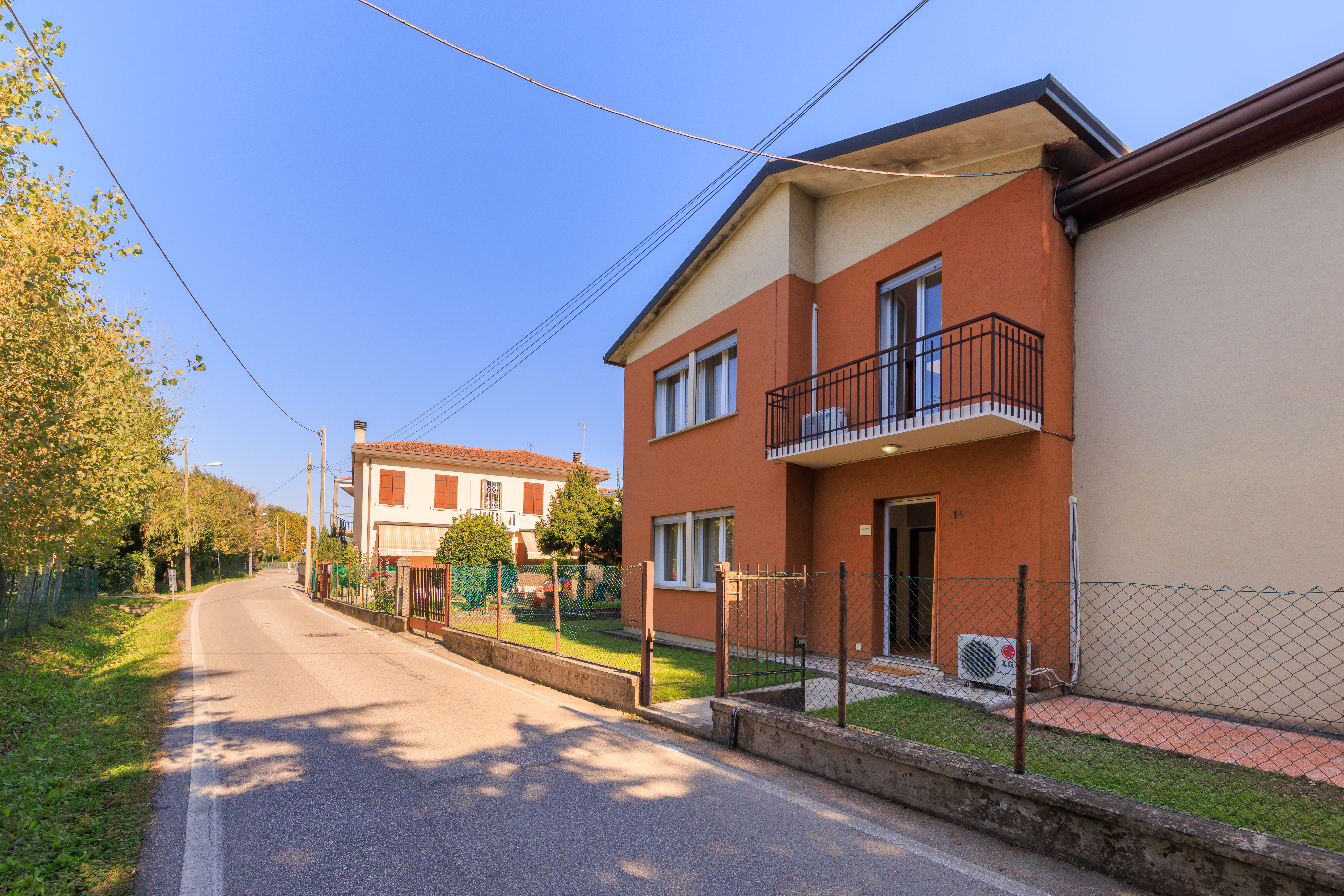 00. 1. TEST LIGUSTRELLO - Erasroom