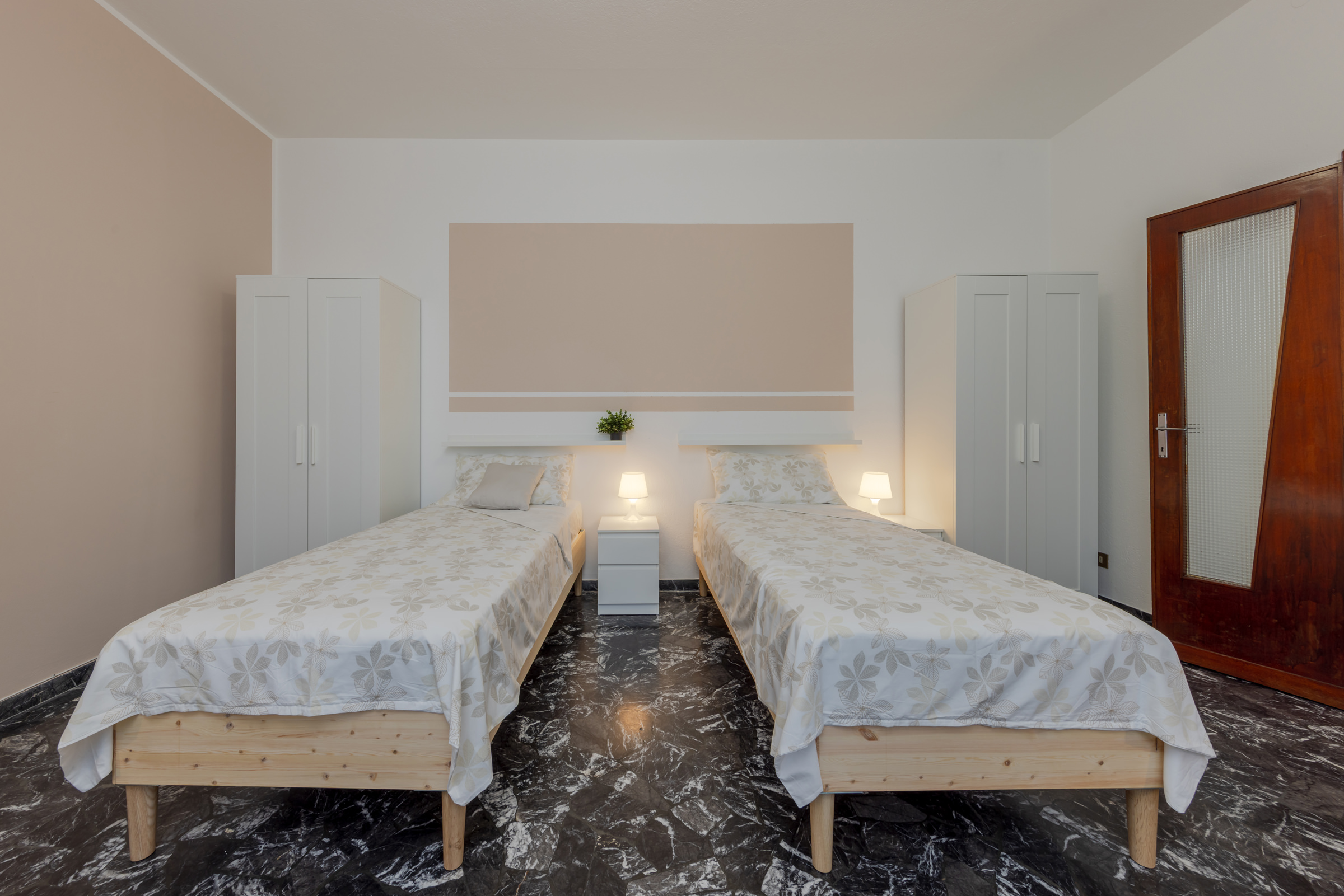 00. 1. TEST LIGUSTRELLO - Erasroom