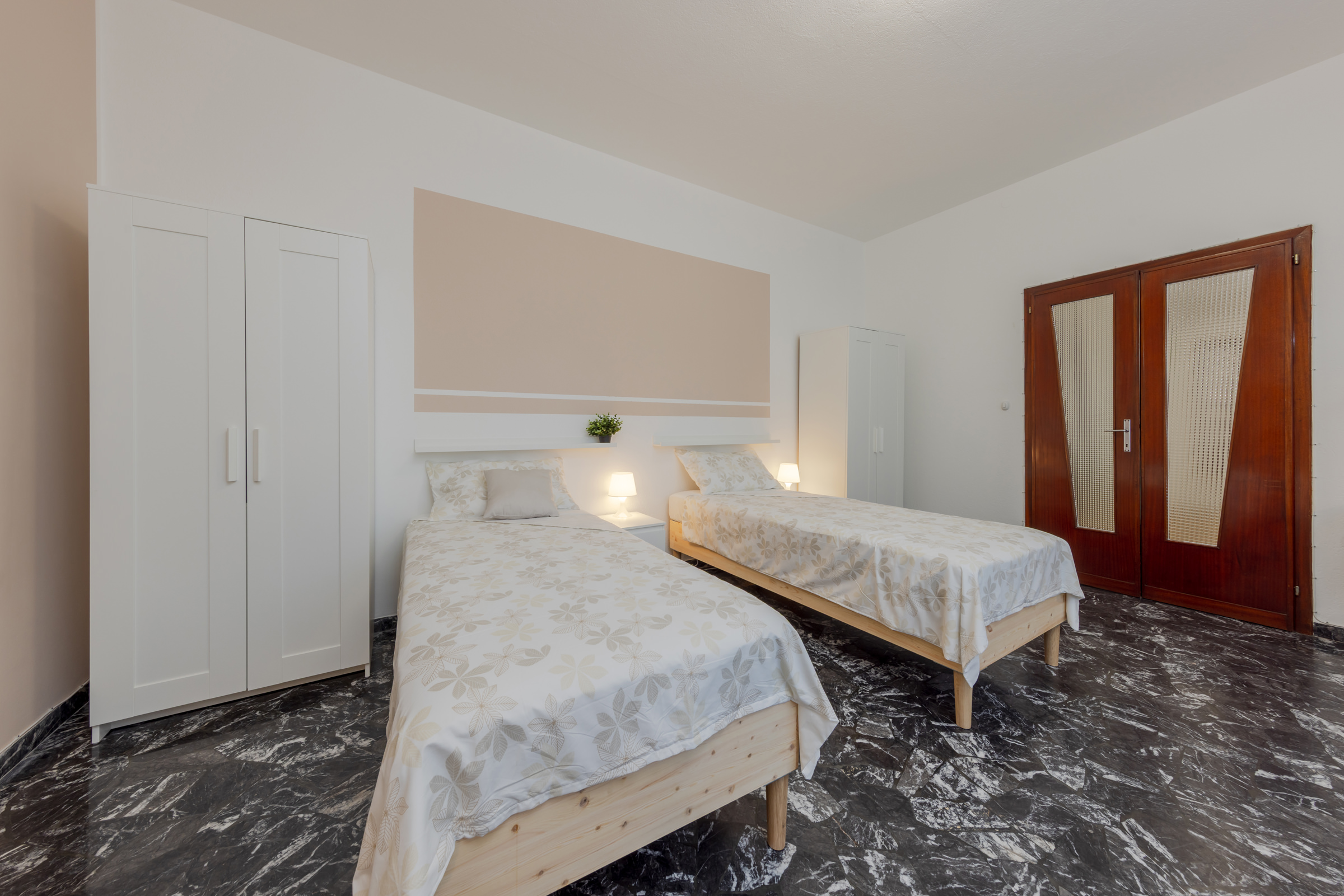 00. 1. TEST LIGUSTRELLO - Erasroom