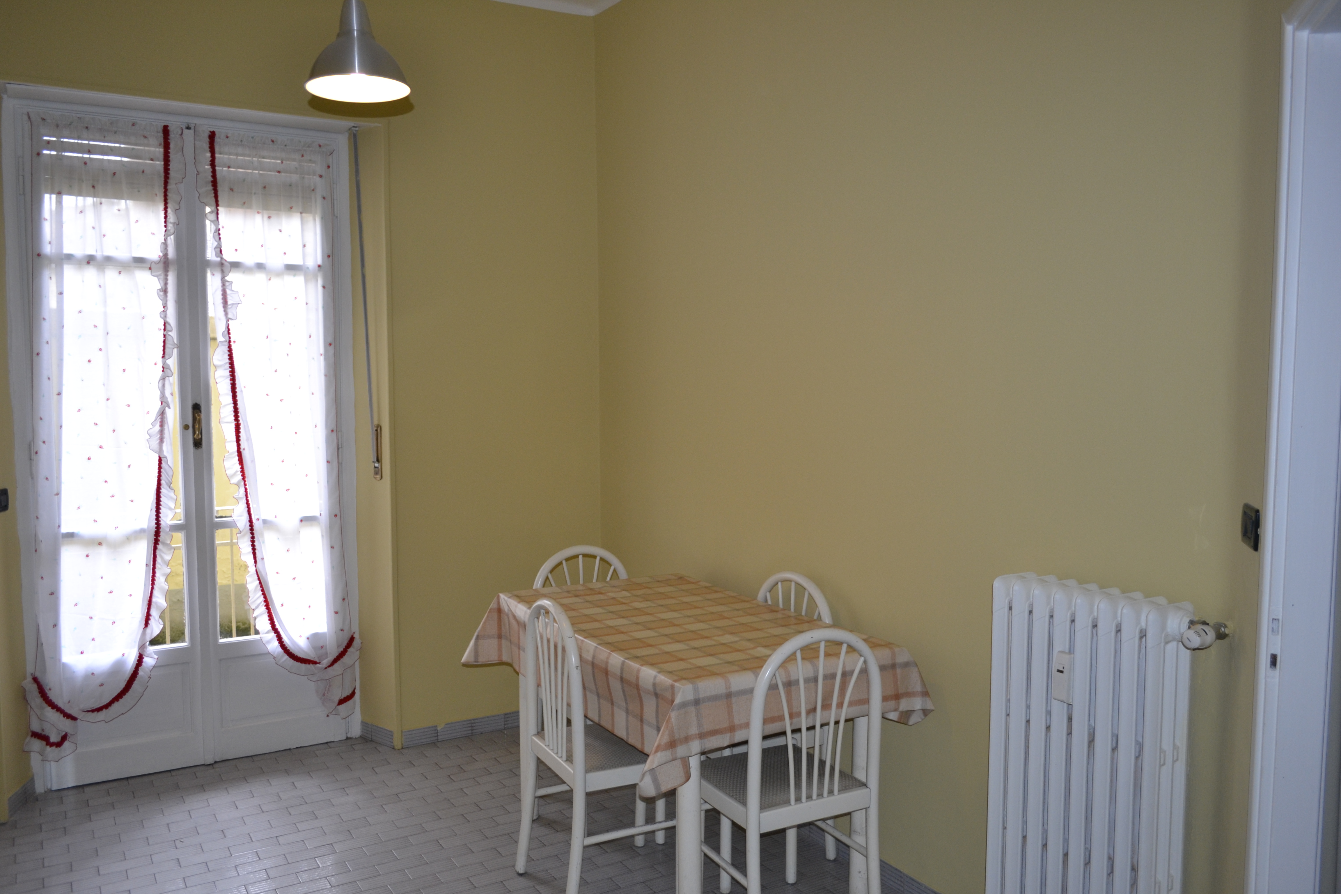 Rossa - Ferrucci 90 - Erasroom