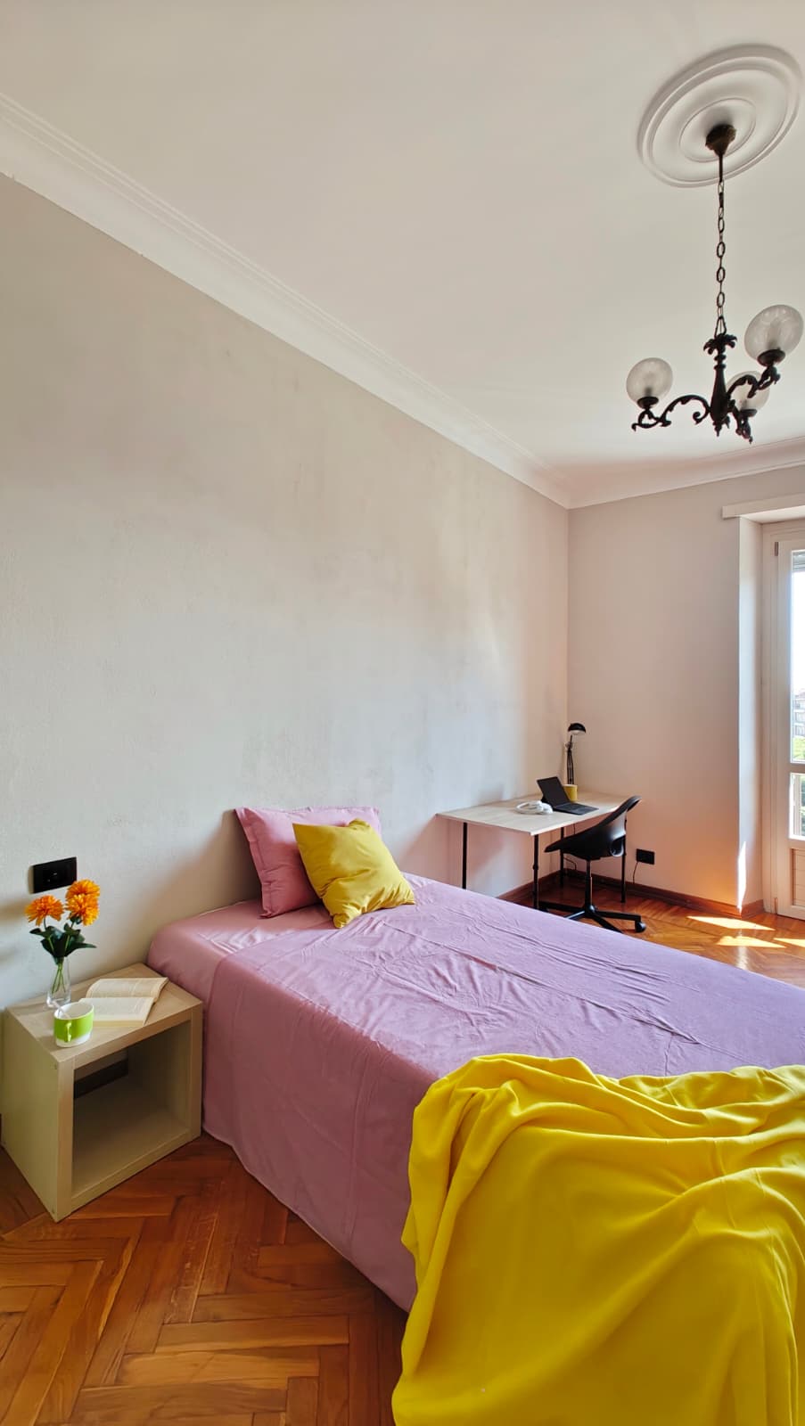 Home Elena 3 - Erasroom