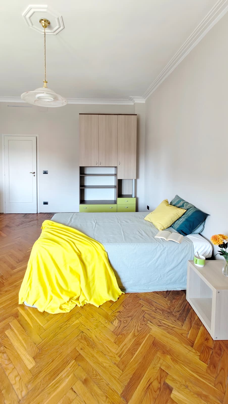 Home Elena 4 - Erasroom