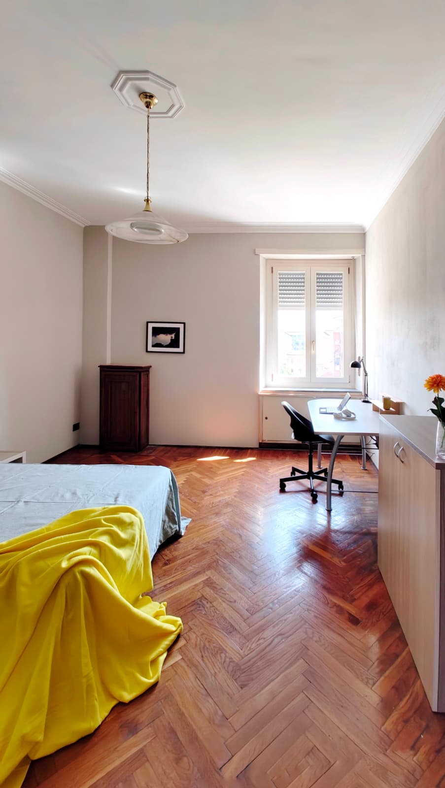 Home Elena 4 - Erasroom