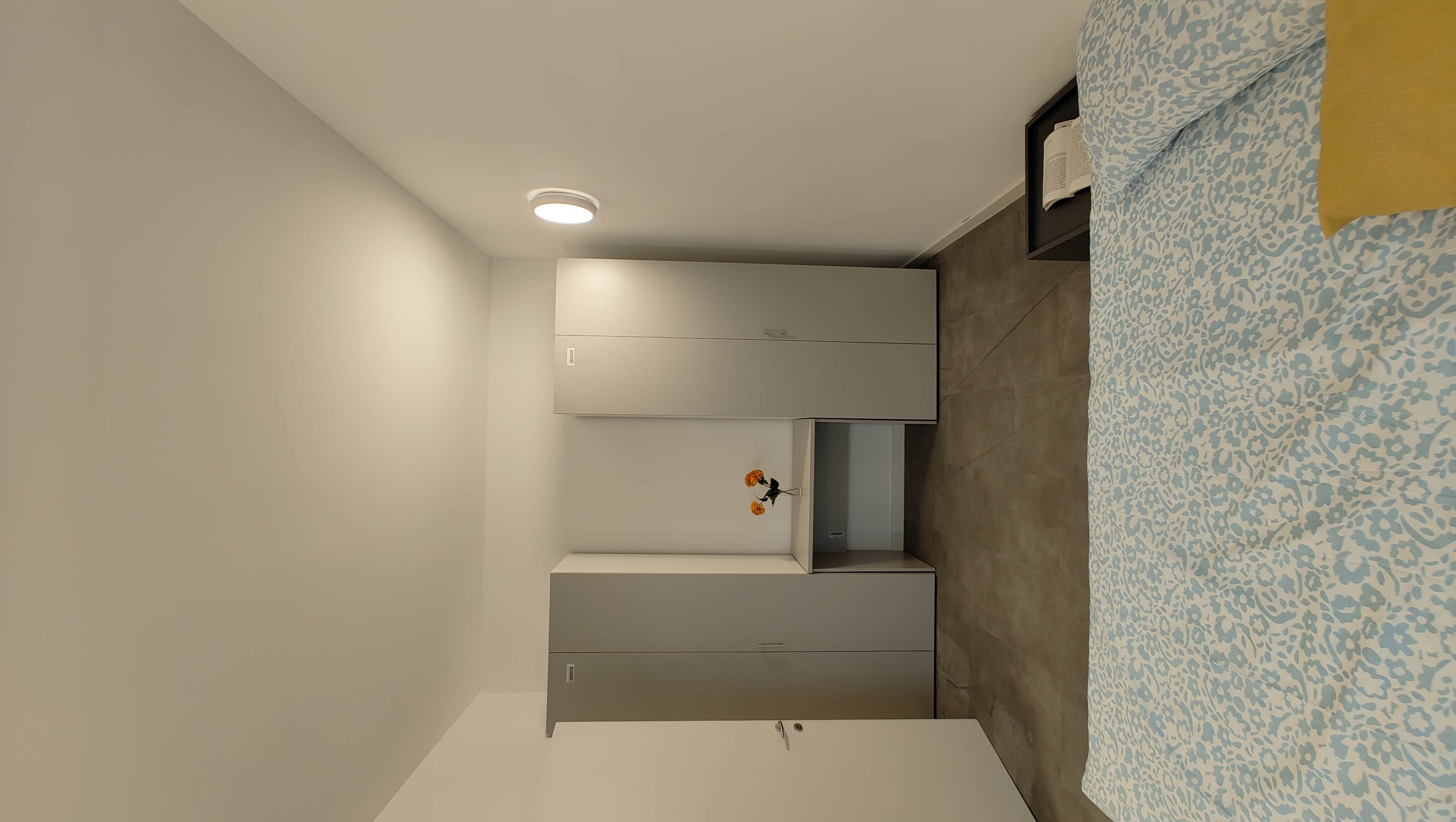 1B1 - Erasroom