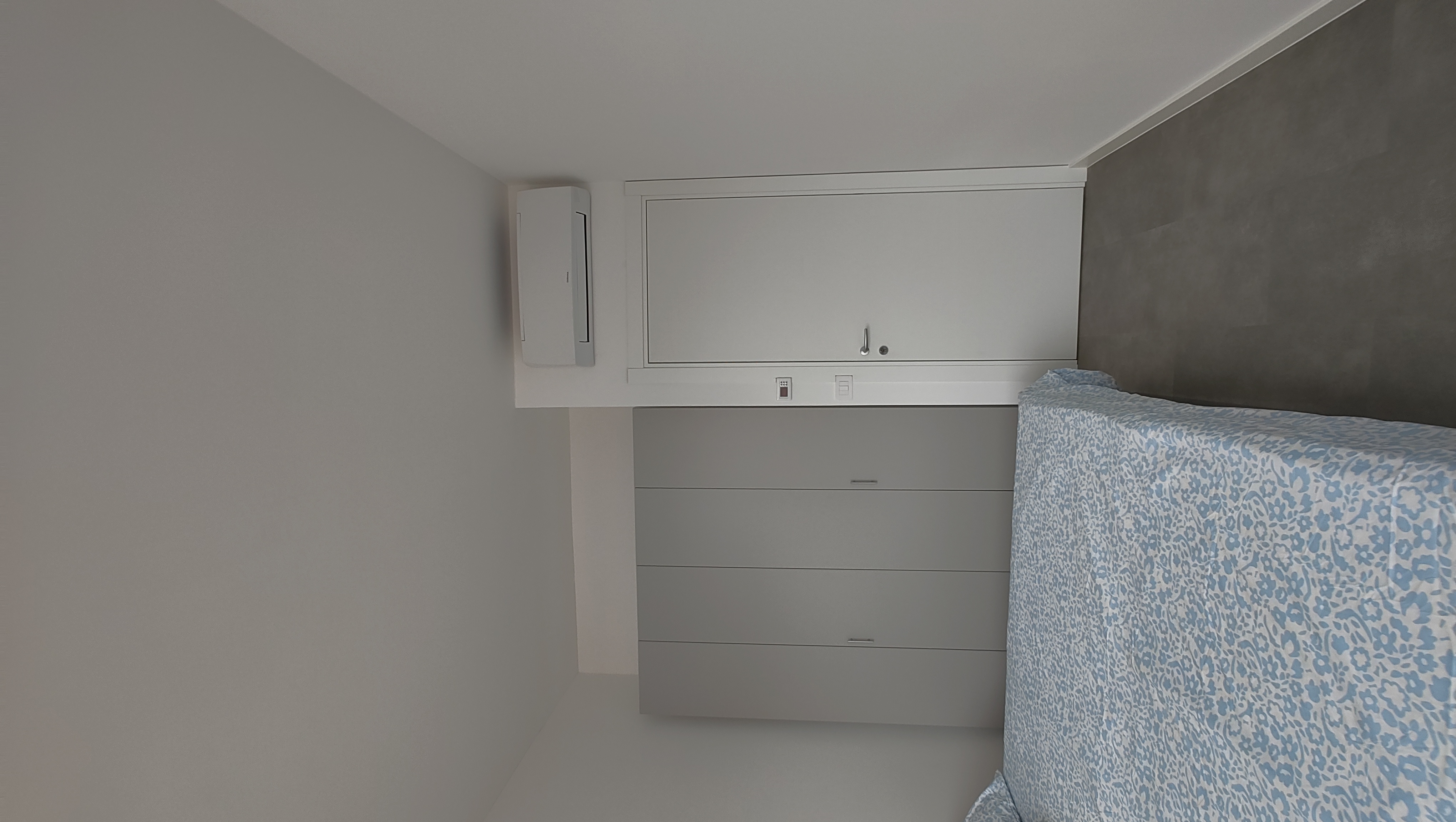 2C3 - Erasroom