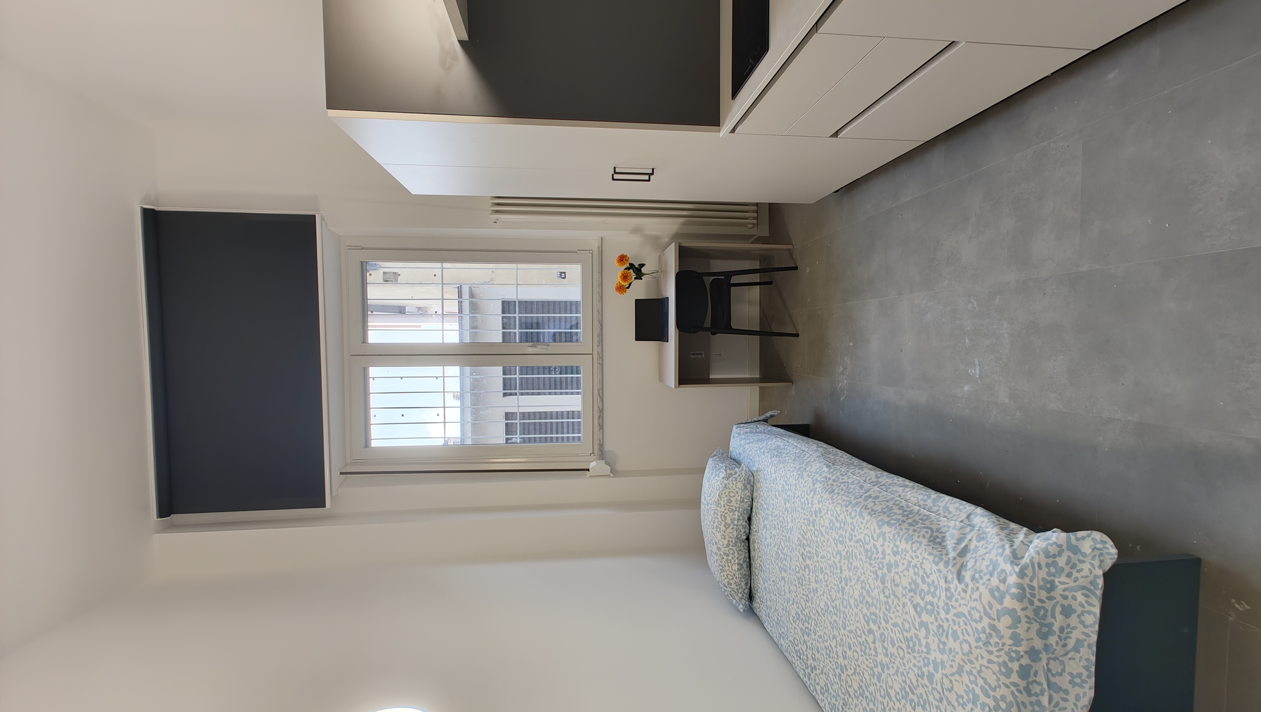 2T - Erasroom